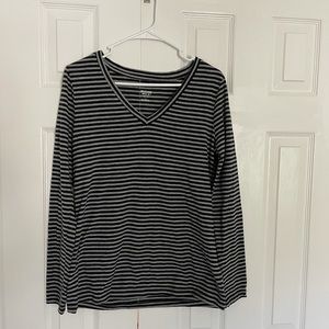 Woman’s long sleeve size large striped long sleeve shirt ladies, teens top